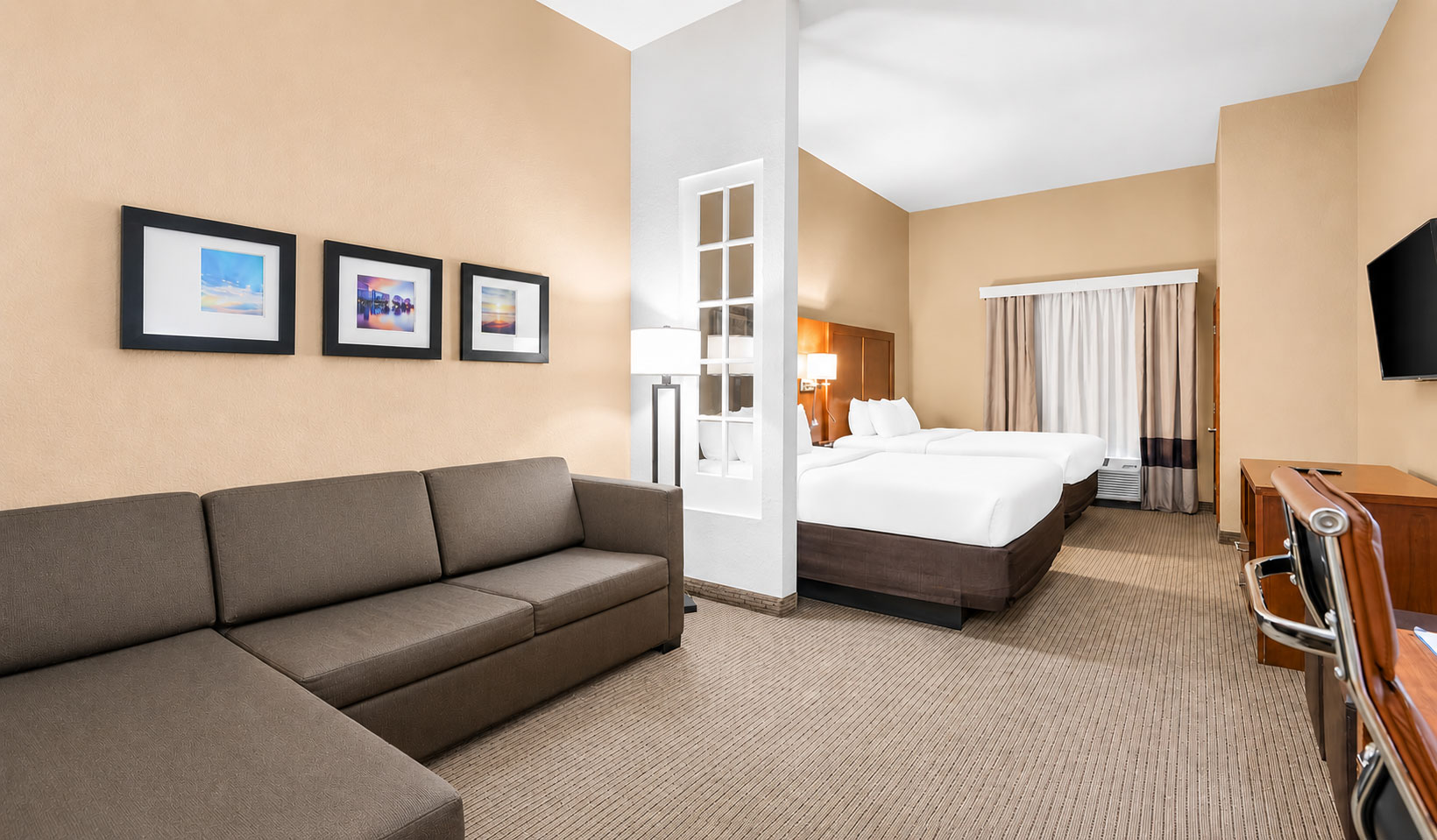 queen suite